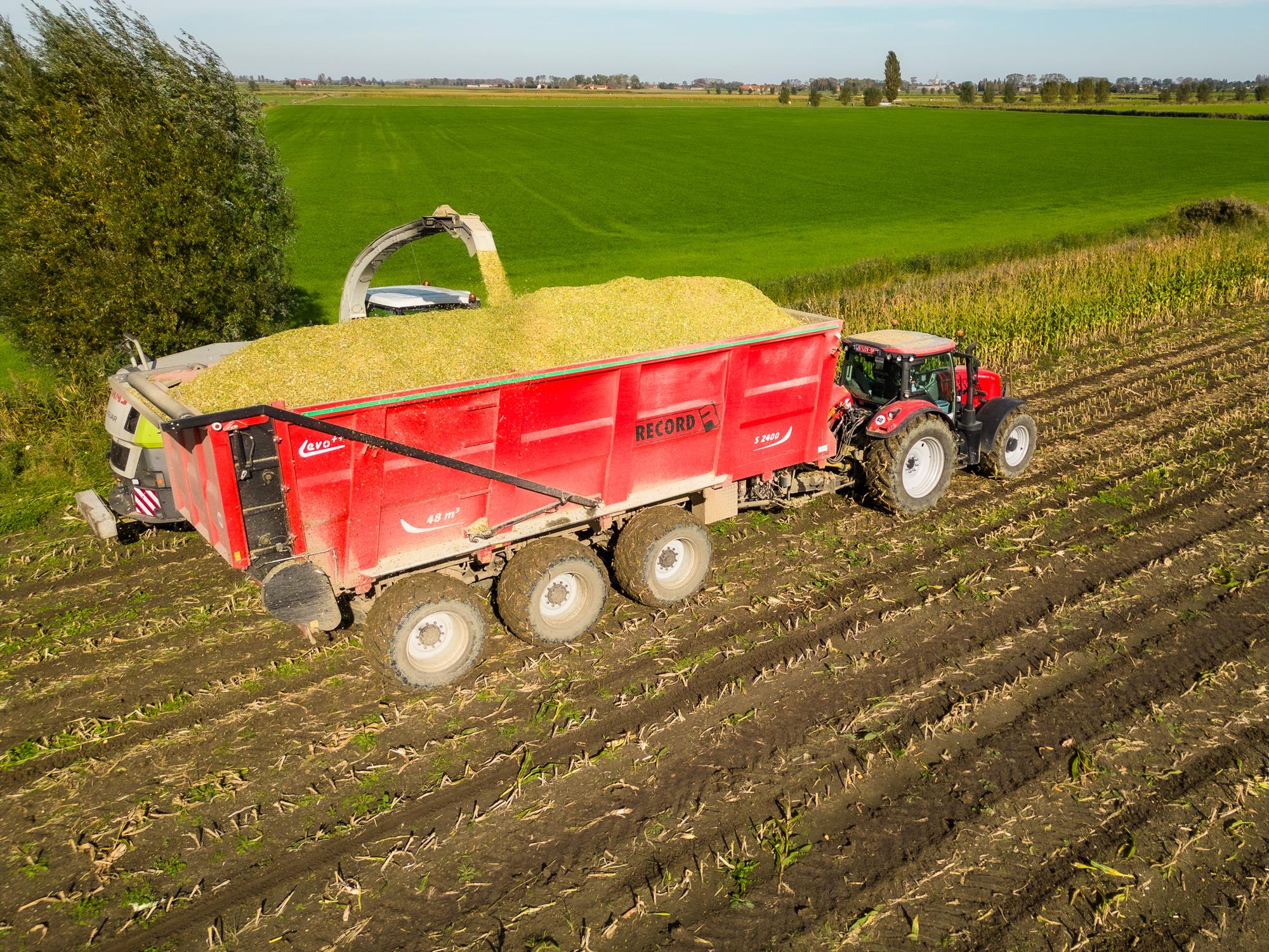 Nouveau vidéo remorque d'ensilage