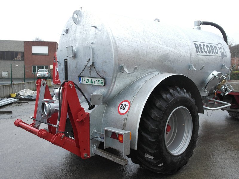 Slurry tanker