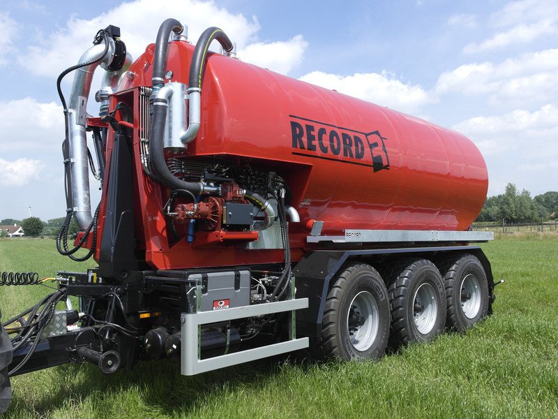 Hook lift trailer