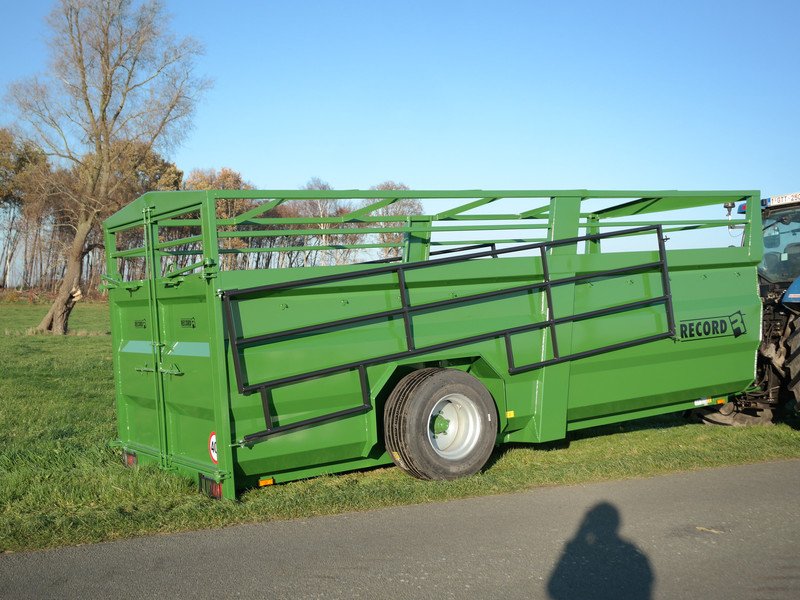 Cattle trailer