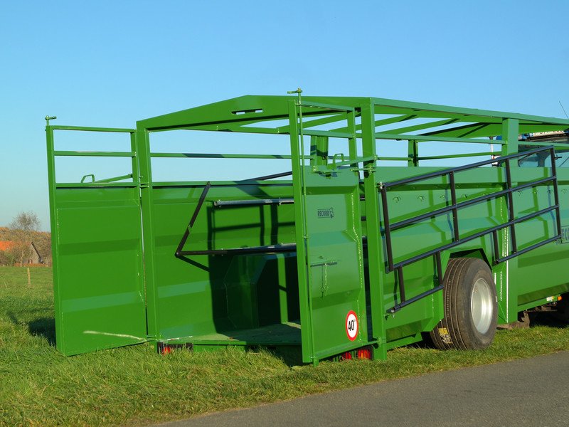 Cattle trailer