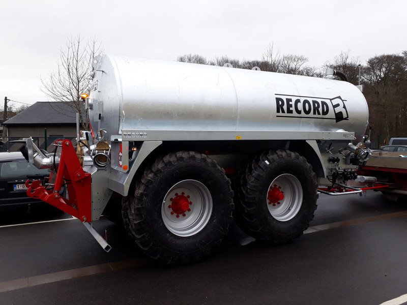 Slurry tanker