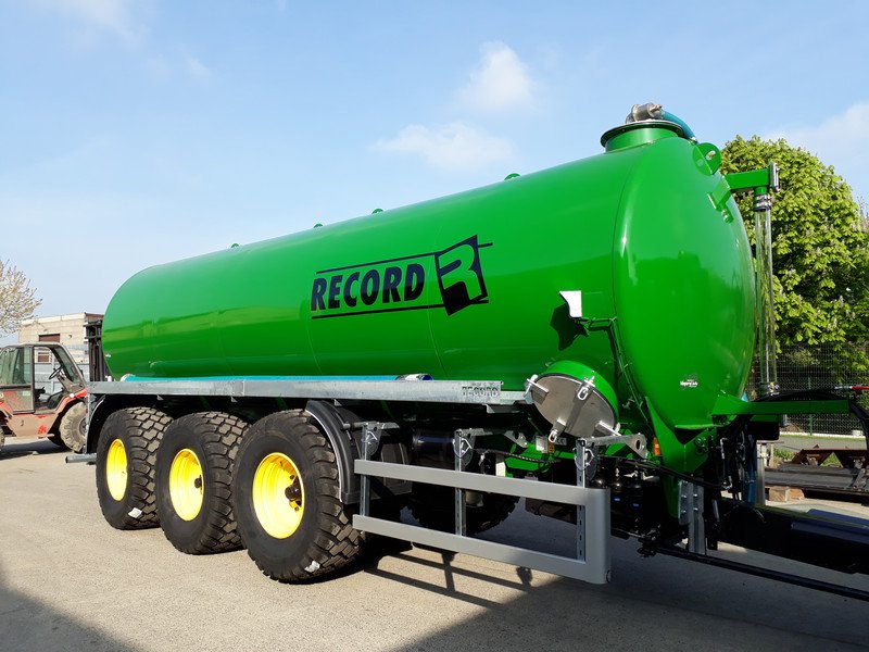 Slurry tanker