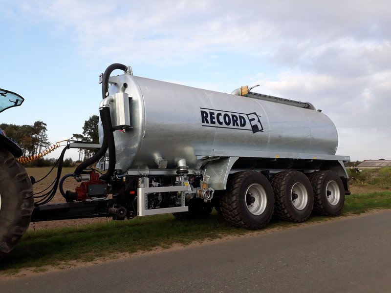 Slurry tanker