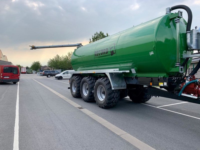 Slurry tanker