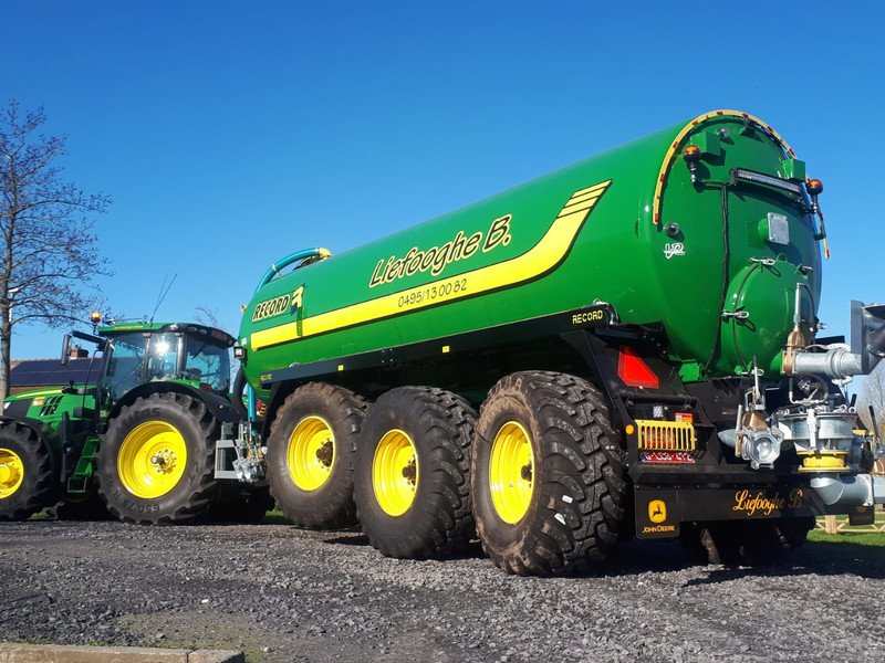 Slurry tanker