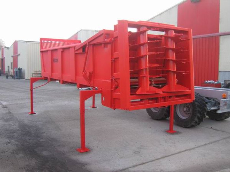 Detachable trailers