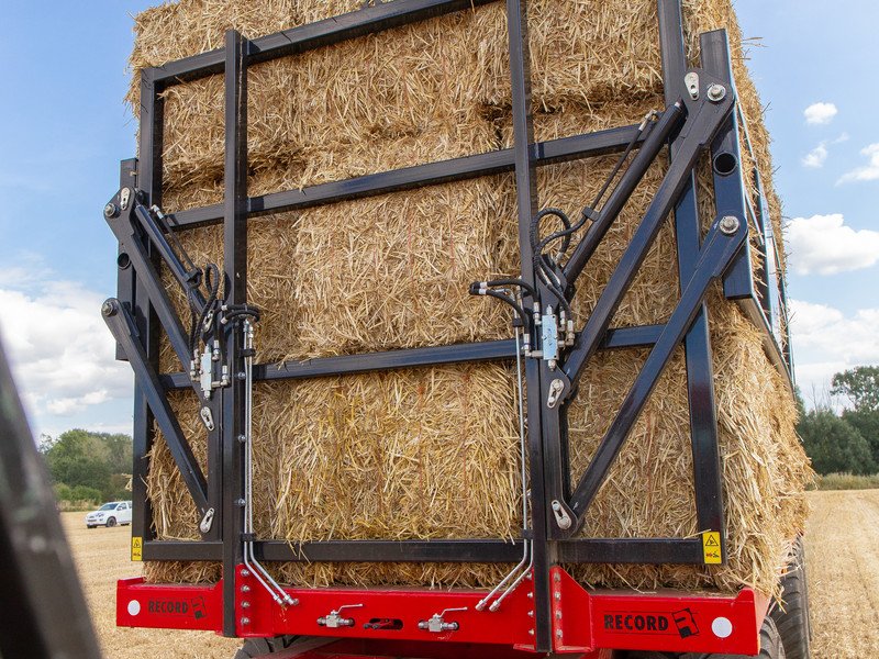 Bale trailers