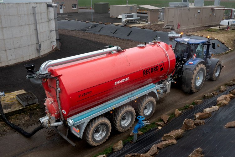 Liquid manure treatment