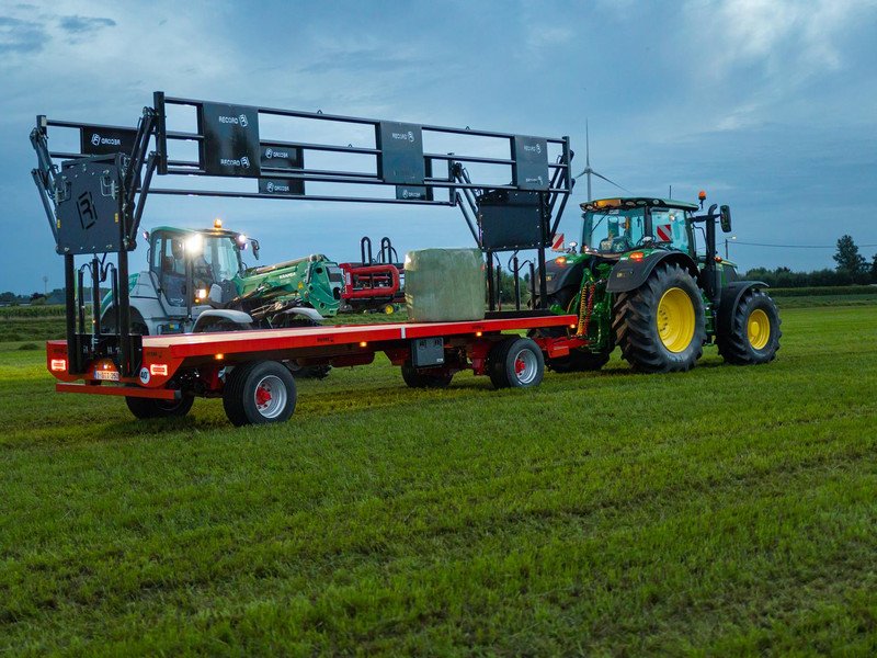 Bale trailers