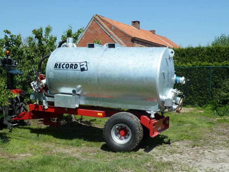 Universeel chassis met opbouwdelen